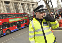 Notte di violenza a Londra, aggressioni e accoltellamenti: sei feriti
