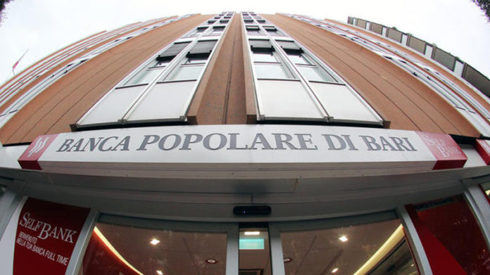 Pop.Bari: corteo protesta azionisti, 'ladri, ridateci soldi'