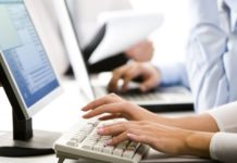 Corte UE: ?Velo sul lavoro? Si può vietare?