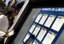 La disoccupazione cala al 9,3%. Per i giovani al 27,7%